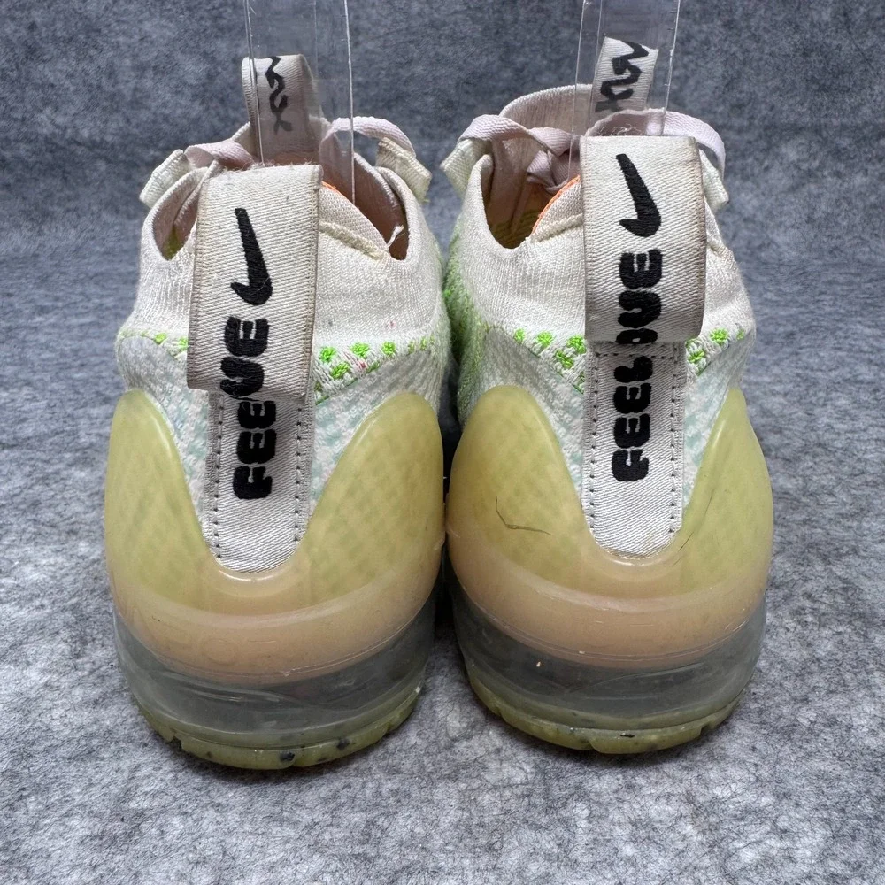 Nike Air Vapormax 2021 FK Shoes Womens Size 7 White Green Sneakers FD0871-100